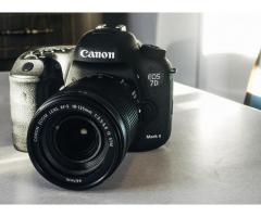 Canon EOS 7D Digital SLR Camera 3LENS Kit