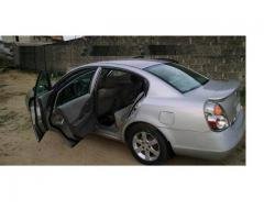 Sharp nissan altima 2002 for sale 700000, call 07062764235